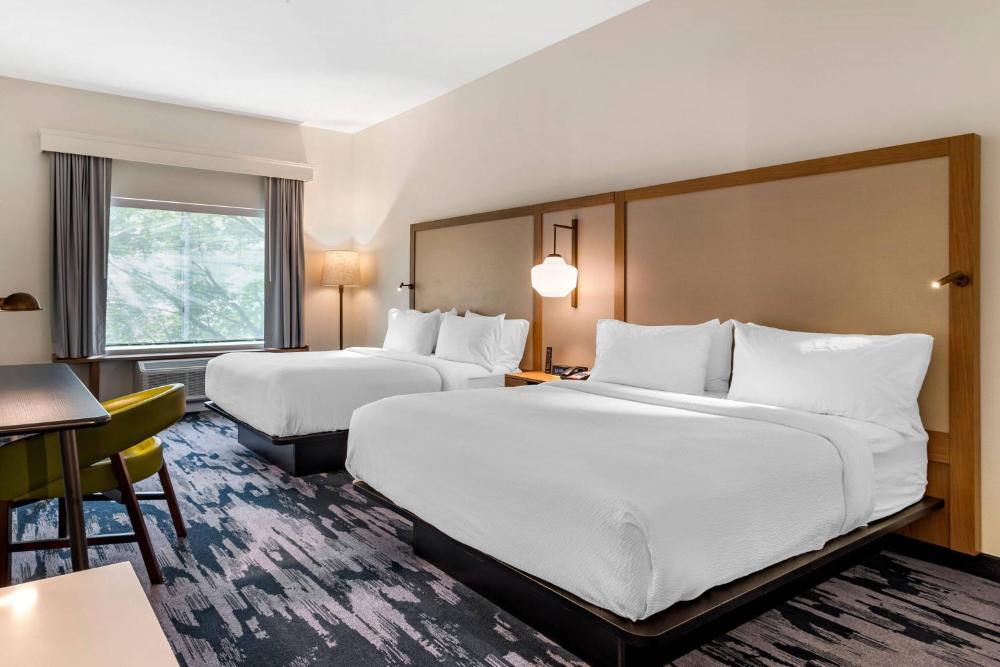 Queen Room with Two Queen Beds interior